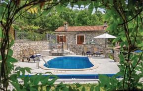 Gorgeous Home In Poljane With Sauna